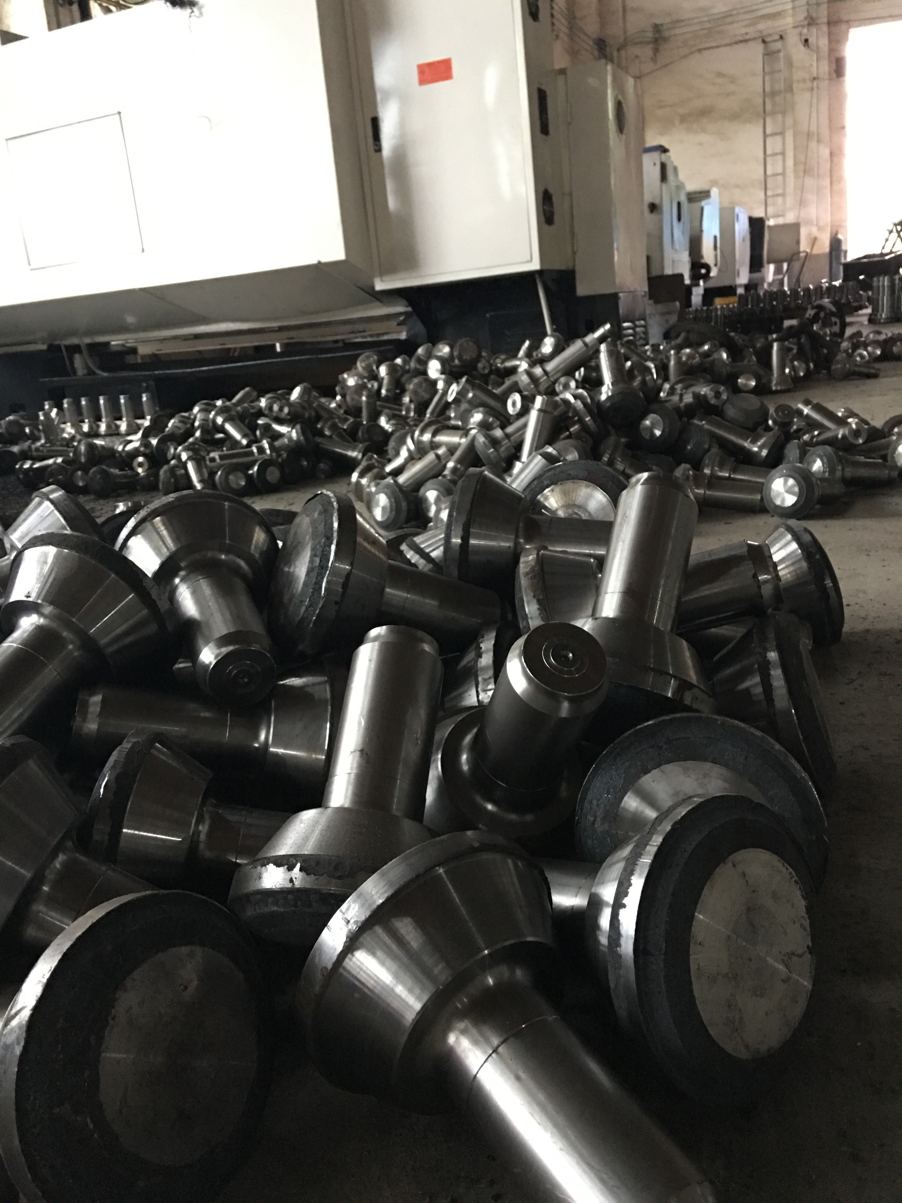 米數多潛孔鉆頭 提供高中低風壓潛孔鉆頭 潛孔沖擊器 等優質采掘鉆具